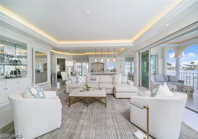 4000-gulf-shore-blvd-n-3300-naples-fl-34103/hzid_4ebc7af3