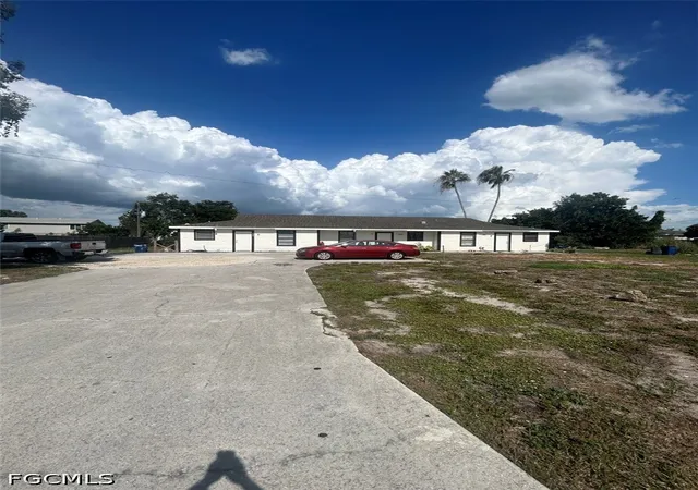 7582-7586-carrier-rd-fort-myers-fl-33967/hzid_6c3301cd