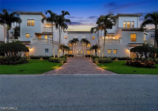 588-avellino-isles-cir-20101-naples-fl-34119/hzid_8e681d3a