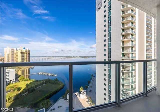 3000-oasis-grand-blvd-1705-fort-myers-fl-33916/hzid_85460565