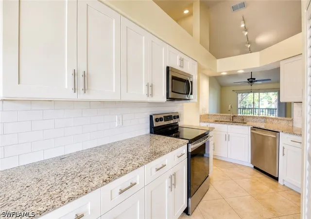 169-grand-oaks-way-n204-naples-fl-34110/hzid_b584c4cf