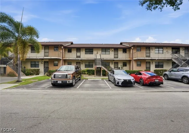 5323-treetops-dr-t203-naples-fl-34113/hzid_e4669c9a