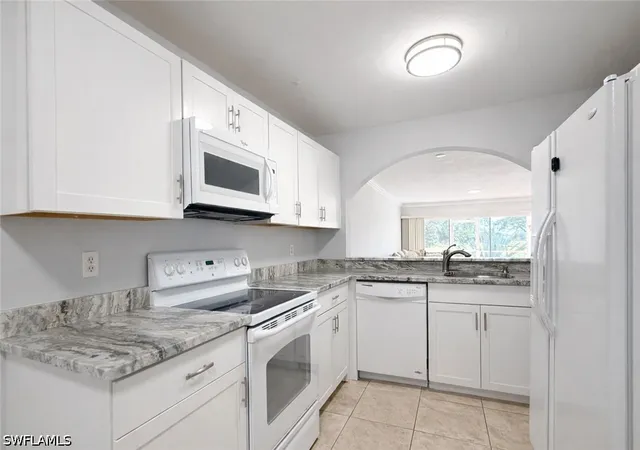 534-augusta-blvd-e104-naples-fl-34113/hzid_a5a0771c