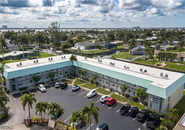 4940-vincennes-st-106-cape-coral-fl-33904/hzid_e1355d8e