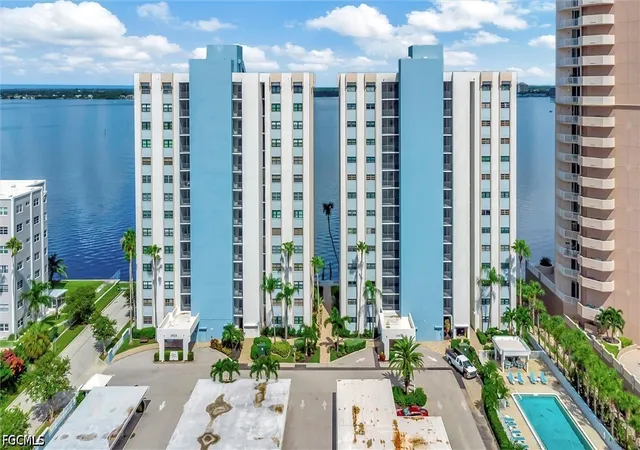 1901-clifford-st-1001-fort-myers-fl-33901/hzid_1440e0e7