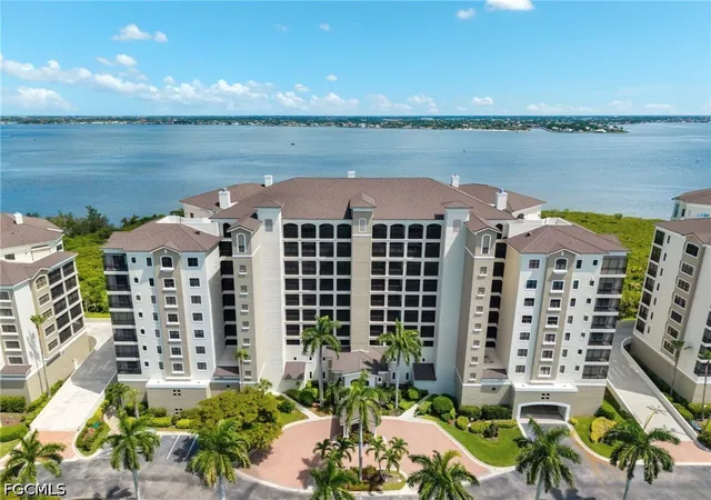 11620-ct-of-palms-202-fort-myers-fl-33908/hzid_13578f38