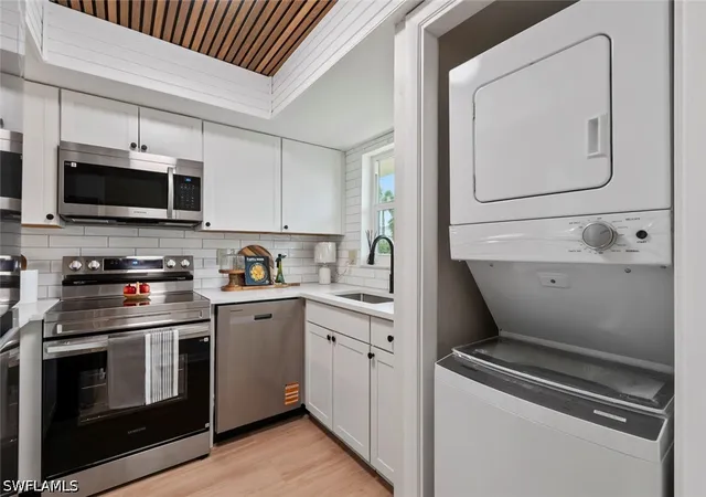 325-charlemagne-blvd-a101-naples-fl-34112/hzid_d1596085