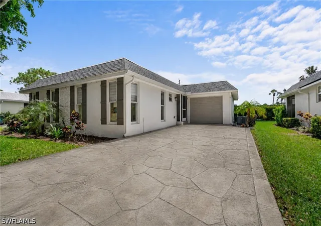 250-lanchester-ct-35-naples-fl-34112/hzid_1298d608