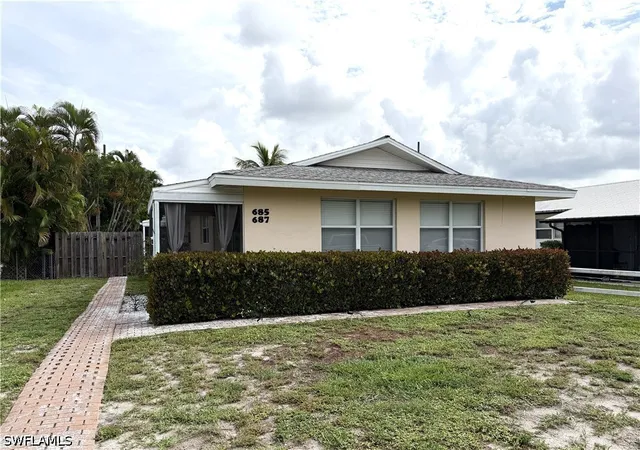 685-95th-avenue-n-naples-fl-34108/hzid_f9f2f8bf