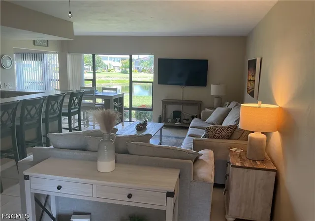 5550-trailwinds-dr-615-fort-myers-fl-33907/hzid_b759f58e