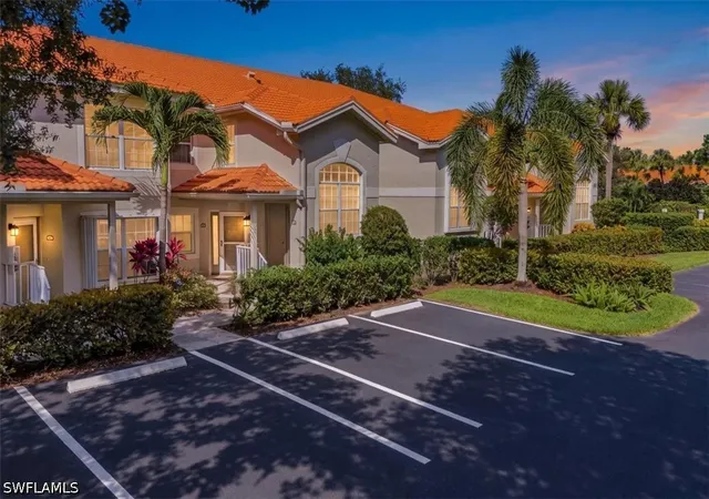 2526-orchid-bay-dr-202-naples-fl-34109/hzid_31638bf5