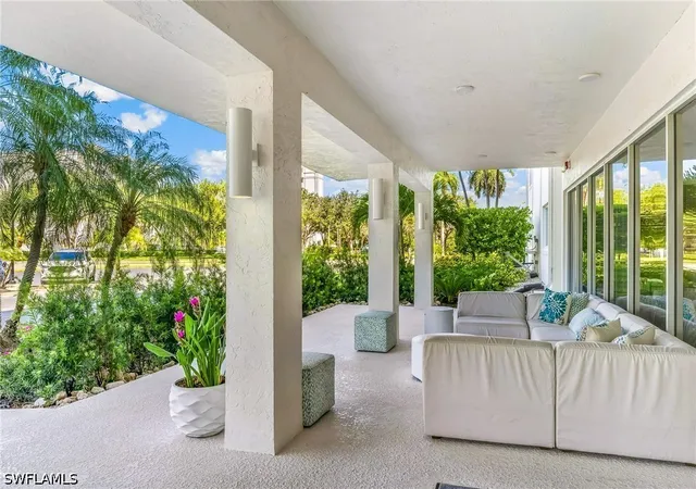 1-bluebill-ave-108-naples-fl-34108/hzid_1f38cfe4