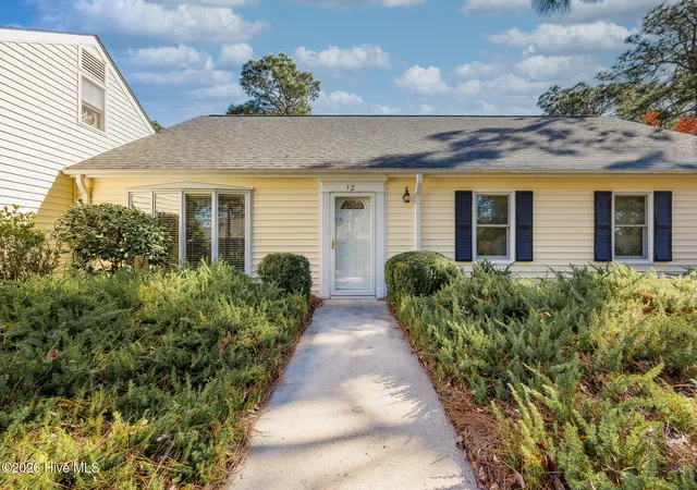12-village-green-cir-12-southern-pines-nc-28387/hzid_294bbeb2