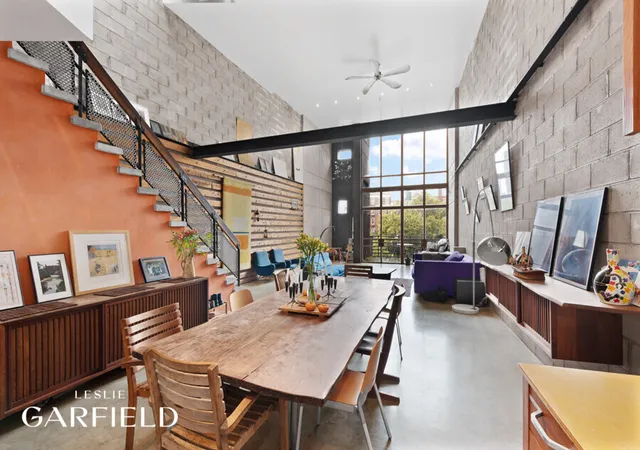 56-e-1st-st-new-york-city-ny-10003/hzid_baeb4ddb