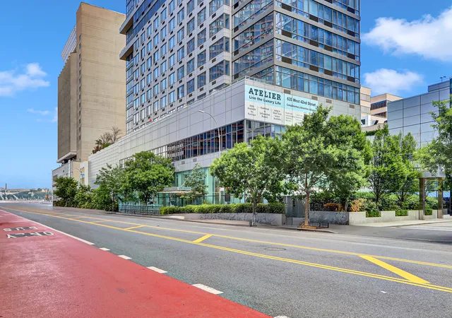 635-w-42nd-street-7a-new-york-ny-10036/hzid_991b9883