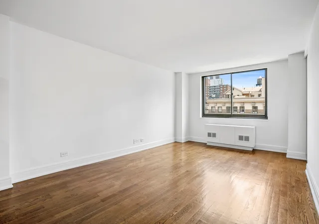 275-w-96th-st-10lm-new-york-city-ny-10025/hzid_5ee3fecc