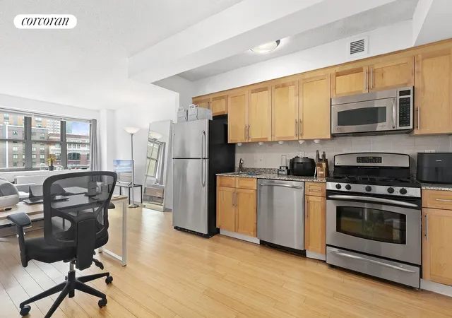 516-w-47th-street-s6k-new-york-city-ny-10036/hzid_f67ff5e6