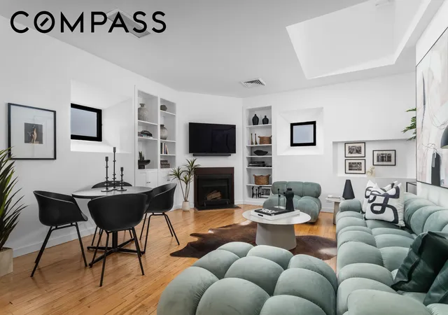 205-w-89th-street-ph8-new-york-city-ny-10024/hzid_4eb5a220