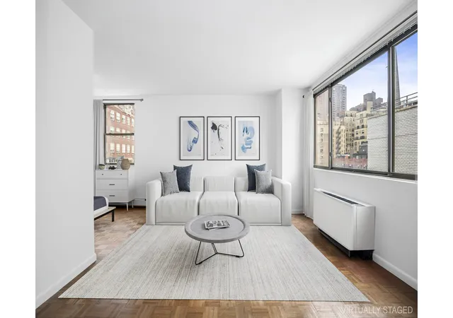 153-e-87th-street-10c-new-york-city-ny-10128/hzid_674989fd