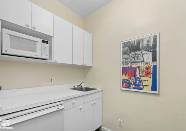 35-e-85th-street-of3s-new-york-city-ny-10028/hzid_cca20c1e