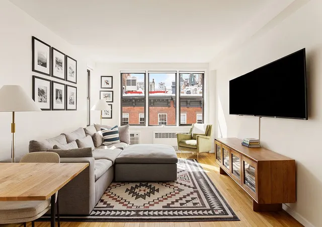 211-e-18th-street-4-p-new-york-city-ny-10003/hzid_9b436cc2