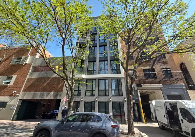 231-e-123rd-street-0000-new-york-ny-10035/hzid_ec42e28c
