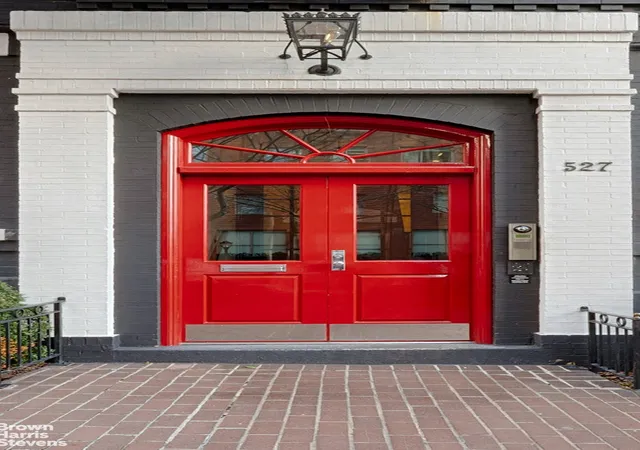 527-e-72nd-street-1b-new-york-ny-10021/hzid_76b89a67