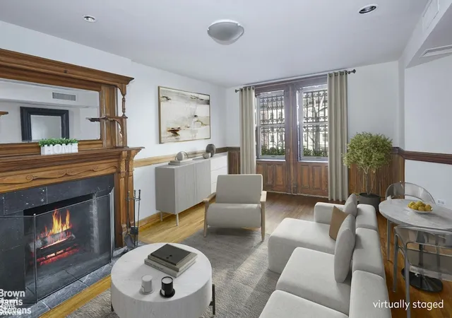 44-w-76th-street-2-new-york-city-ny-10023/hzid_fc0b2722