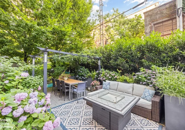 5-49-borden-ave-2b-new-york-city-ny-11101/hzid_71703f90