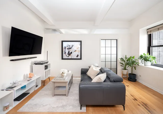 56-pine-st-15a-new-york-ny-10005/hzid_84fcee22