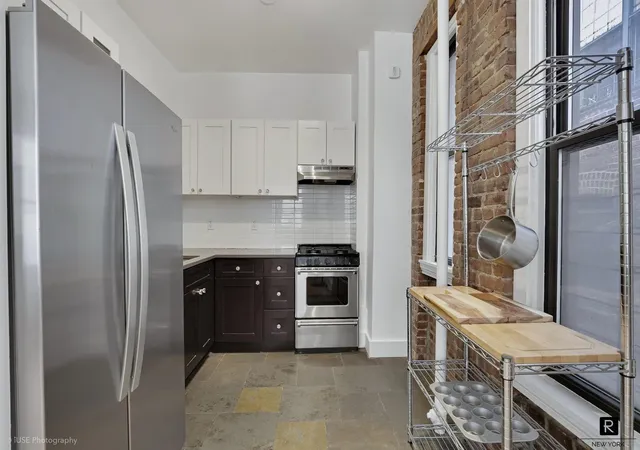 26-w-97th-street-4-d-new-york-city-ny-10025/hzid_424a9236