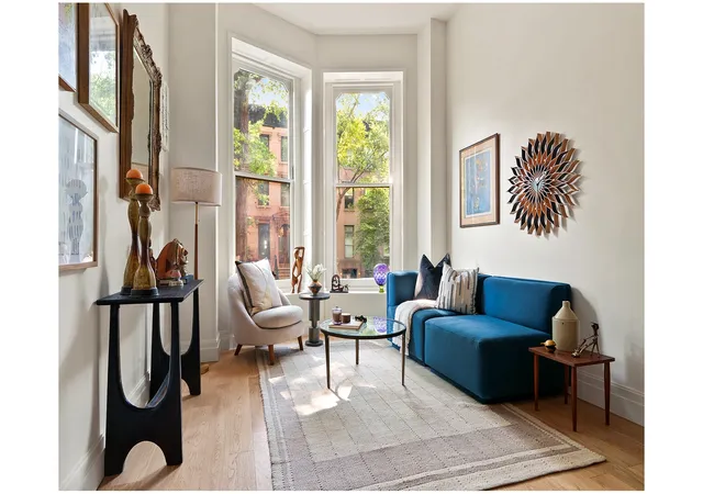 132-6th-avenue-2-new-york-city-ny-11217/hzid_8ef3da90