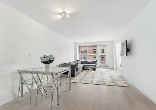1199-park-ave-16e-new-york-city-ny-10128/hzid_405c6281