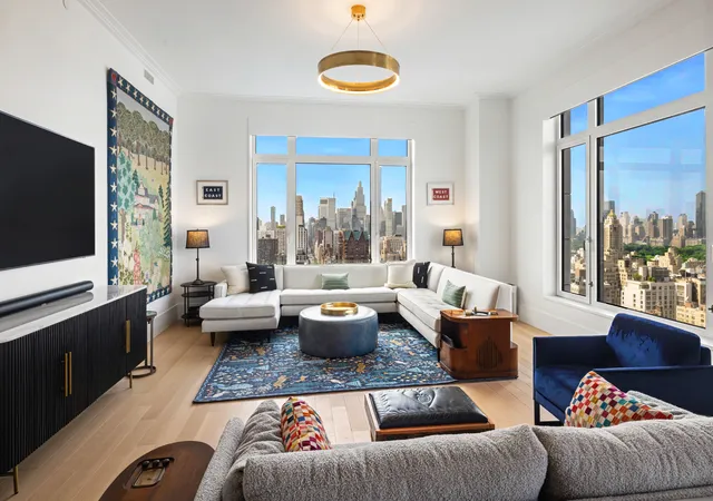 200-e-83rd-st-32b-new-york-city-ny-10028/hzid_65f8c4da