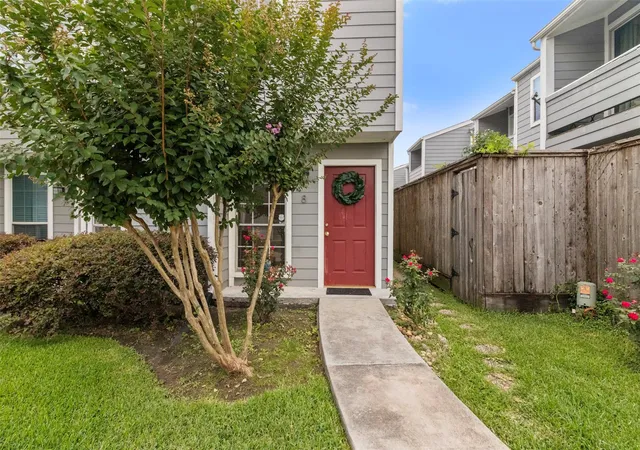 5807-beverlyhill-st-8-houston-tx-77057/hzid_928e4d2a
