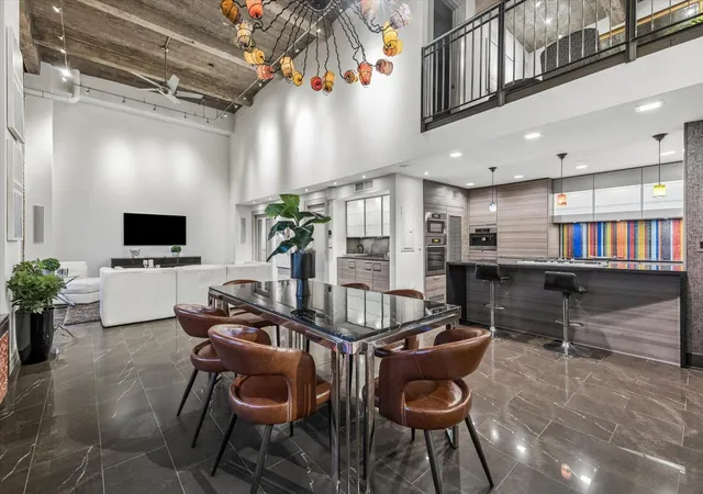 915-franklin-st-9n-houston-tx-77002/hzid_1ba78452