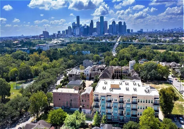 2802-morrison-st-206-houston-tx-77009/hzid_fd19c594