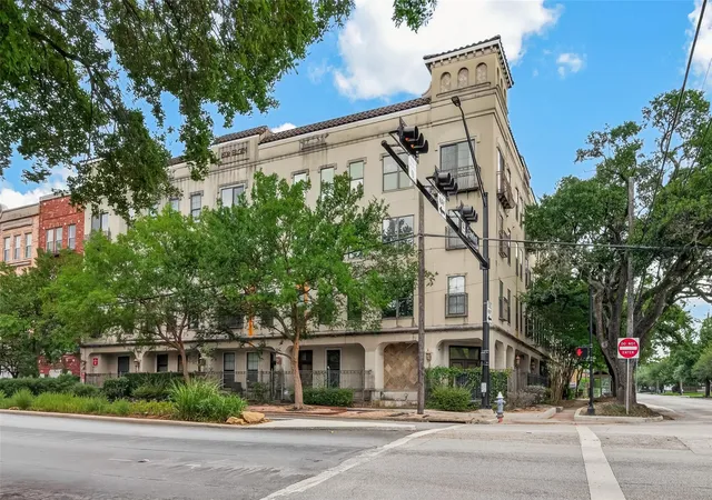 1602-elgin-st-st-11-houston-tx-77004/hzid_ee388bce