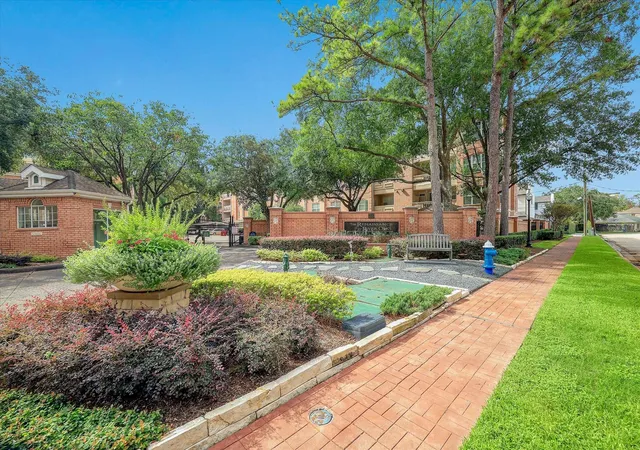 2100-welch-st-c121-houston-tx-77019/hzid_f42004b8