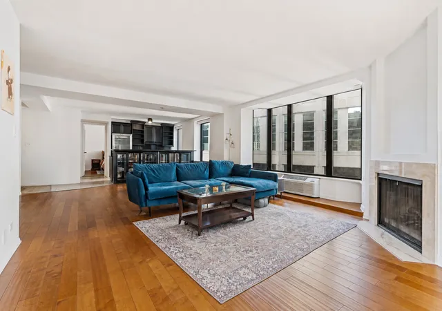 40-e-delaware-pl-1502-chicago-il-60611/hzid_02fb1b3c