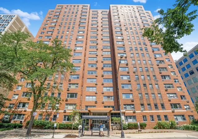 2909-n-sheridan-rd-1702-chicago-il-60657/hzid_00ff6c4b