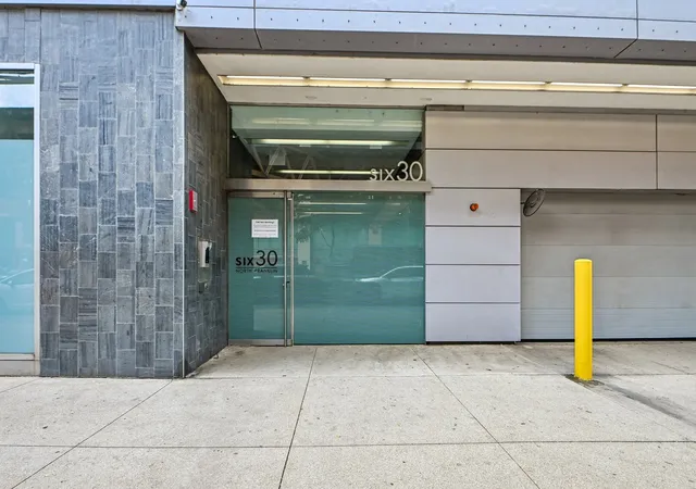 630-n-franklin-st-709-chicago-il-60654/hzid_fdc8116b