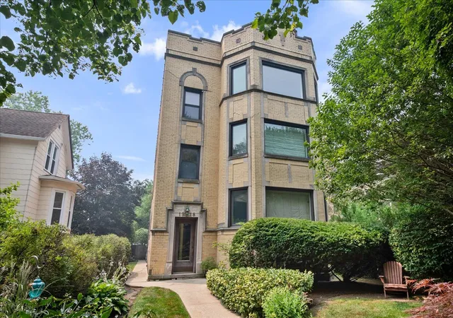 1918-colfax-st-3-evanston-il-60201/hzid_b18eb48f