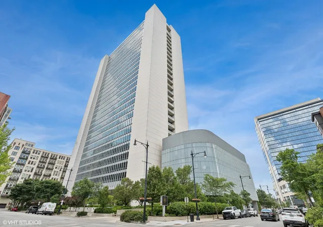 500-w-superior-st-1313-chicago-il-60654/hzid_60e33236