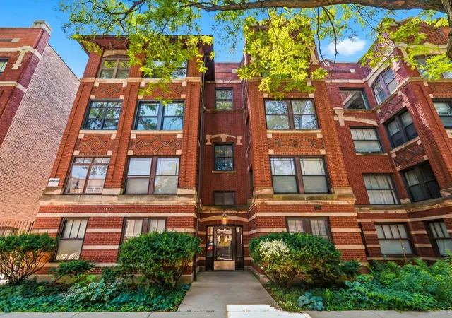 1227-e-hyde-park-blvd-2-chicago-il-60615/hzid_ed6f2707