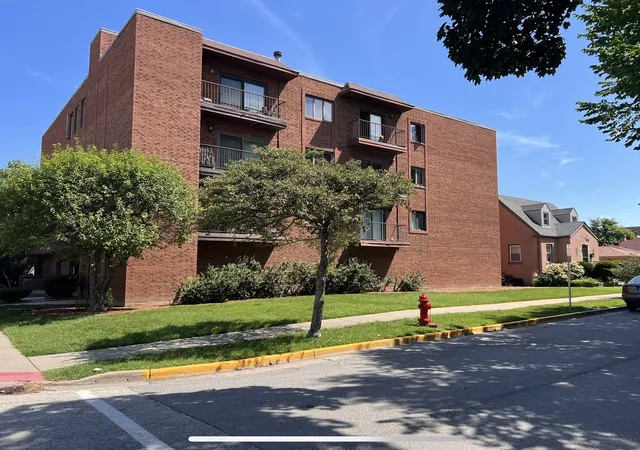 1302-e-washington-st-b1-des-plaines-il-60016/hzid_e56c02e0