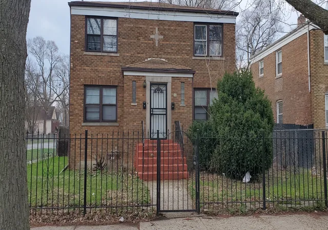 165-e-119th-street-chicago-il-60628/hzid_27c6c66e
