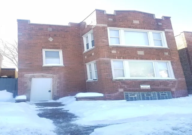 331-w-76th-street-chicago-il-60620/hzid_bab3c182