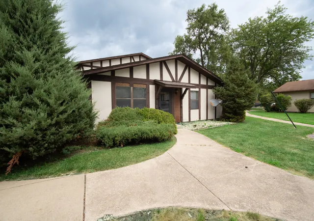 4125-191st-pl-3-country-club-hills-il-60478/hzid_1507e3a2