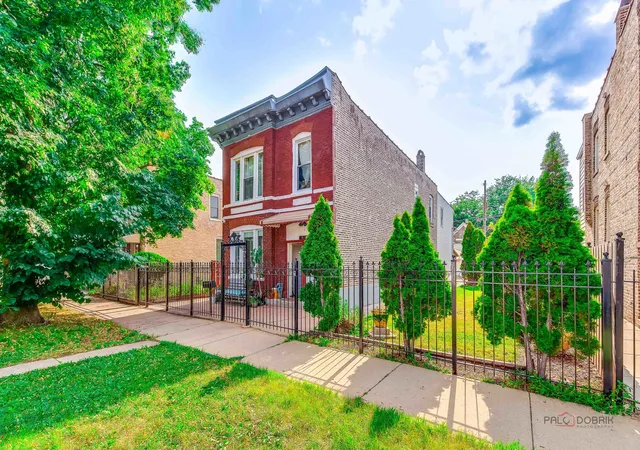 1408-n-central-park-ave-chicago-il-60651/hzid_ad537935